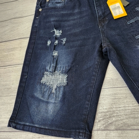 Men's Distressed Denim Shorts - Dark Blue Size 34 and 36 Available - Picture 3 of 11